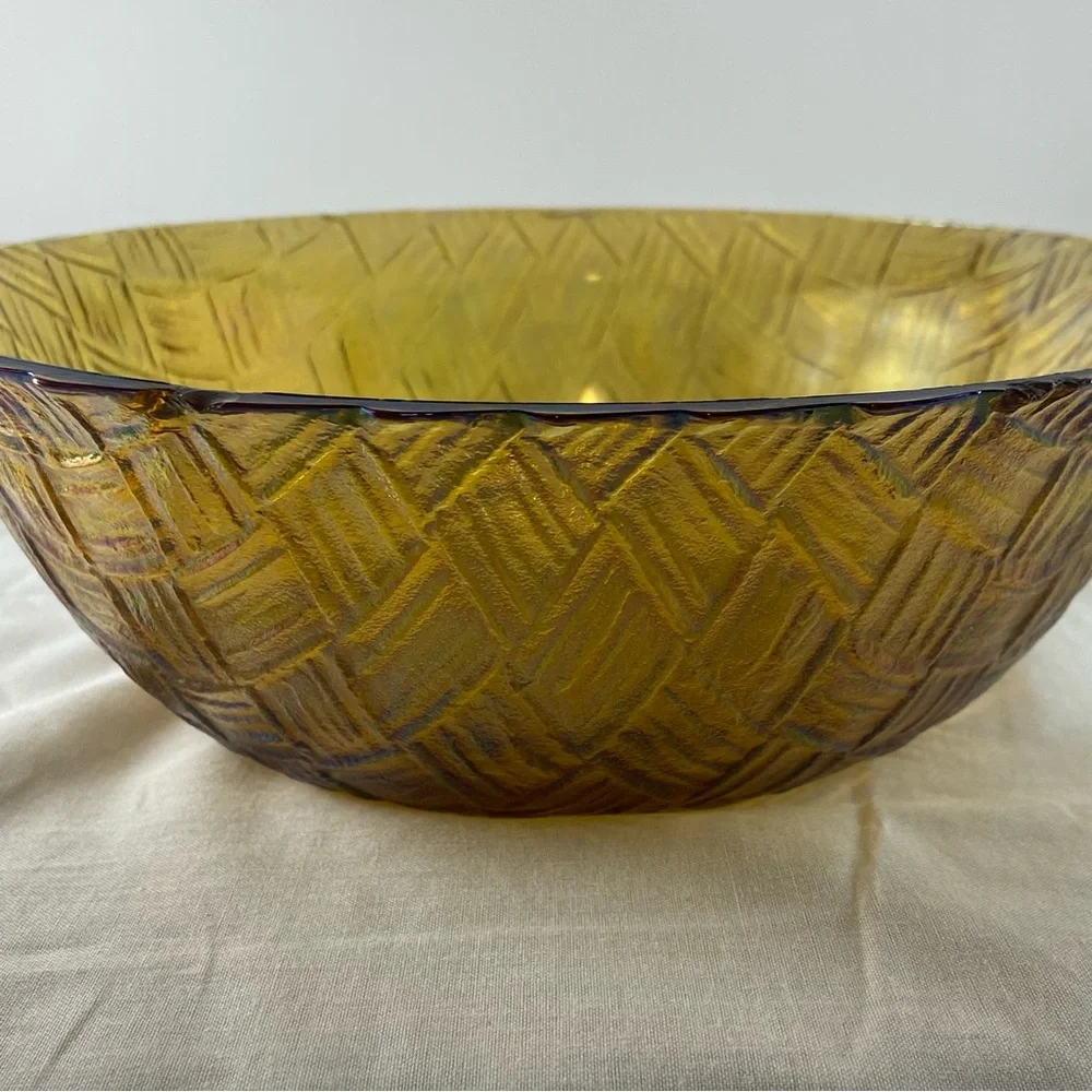Vintage Indiana Glass Weavetex Basketweave Bowl Marigold Carnival Glass MCM 9”